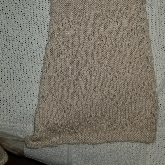 Ladies Cream Color Sweater - Picture 4 of 4